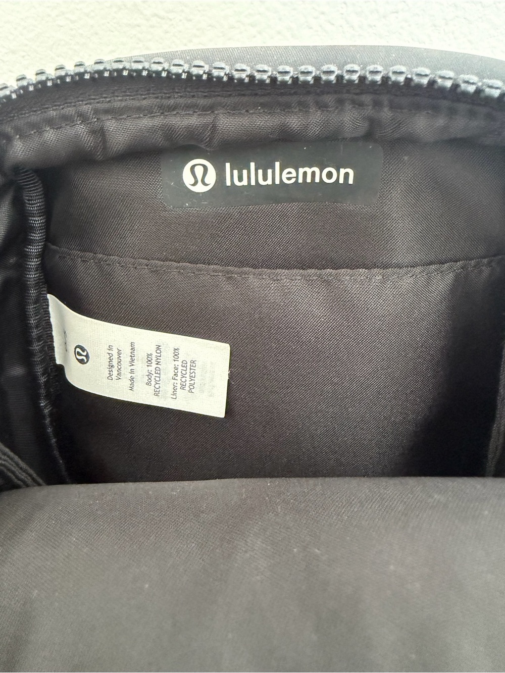 lululemon athletica Black Crossbody Belt Bag - Picture 6 of 6